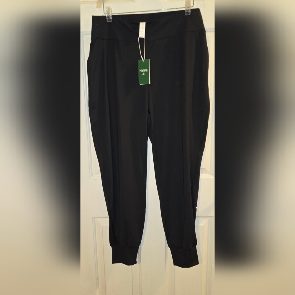 NWT HALARA loose fit joggers